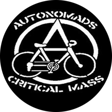 Badge Autonomads - critical mass � r�f. 111