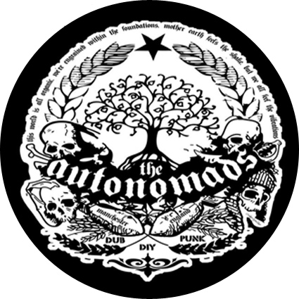 Badge Autonomads - dub punk � r�f. 112