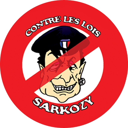 Badge Contre les lois sarkozy -réf.  044